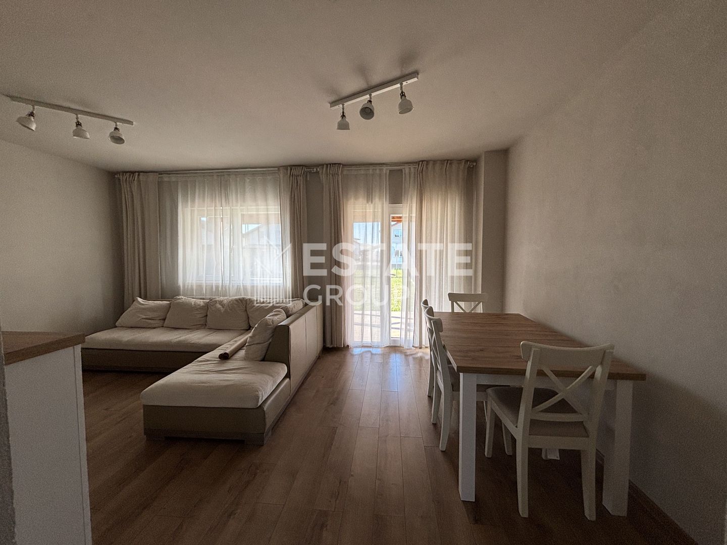 Duplex cu 4 camere in Mosnita Noua - Poză 3