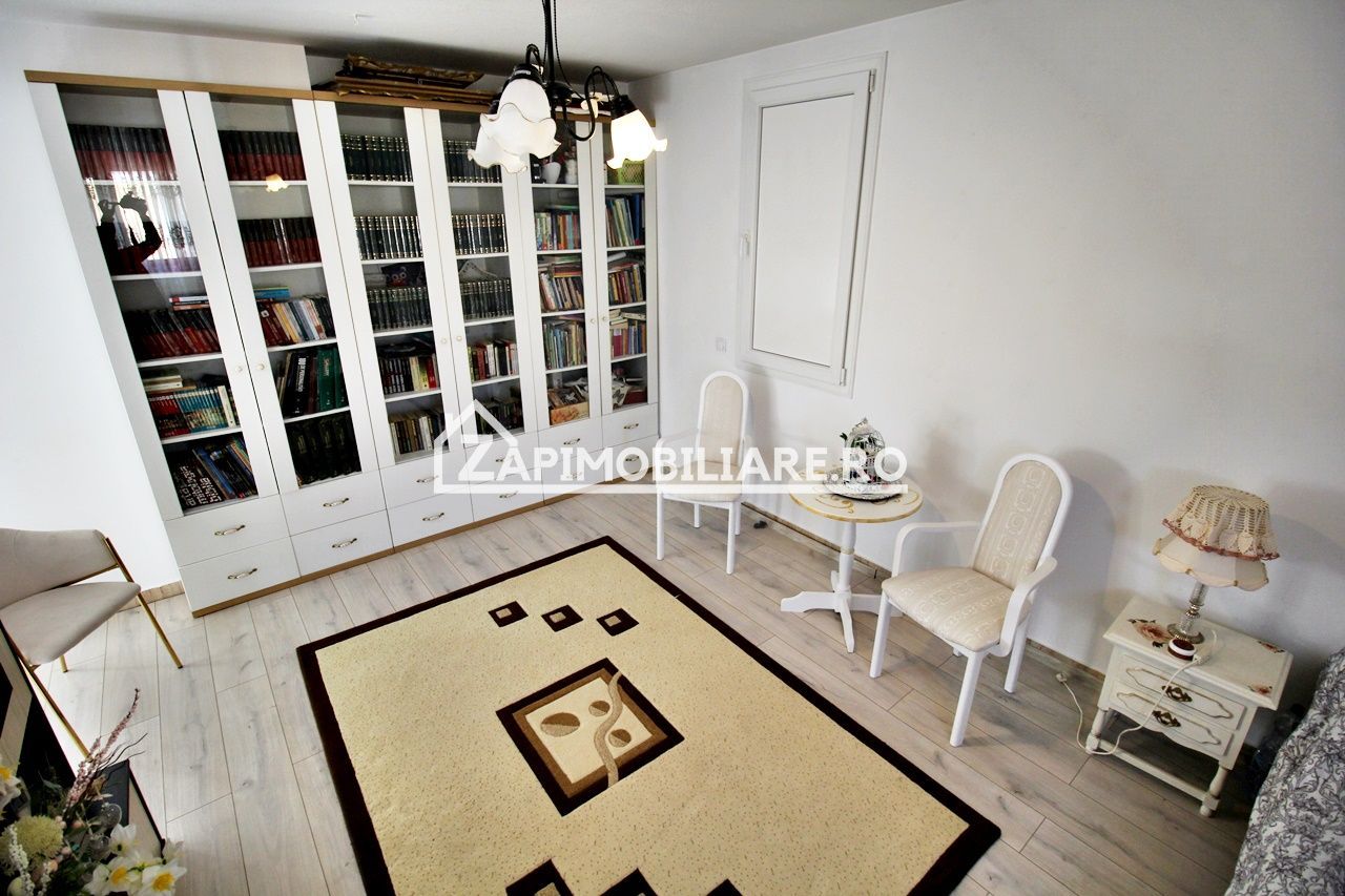 Casa 8 camere,4 bai,482mp,1.100mp teren,2 garaje,0% comision - Poză 6