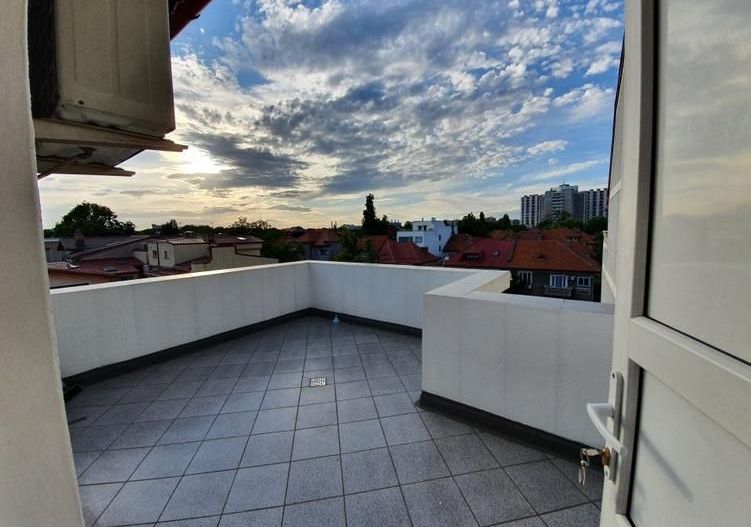 vila 7 camere birouri-sediu firma Cotroceni - Poză 15