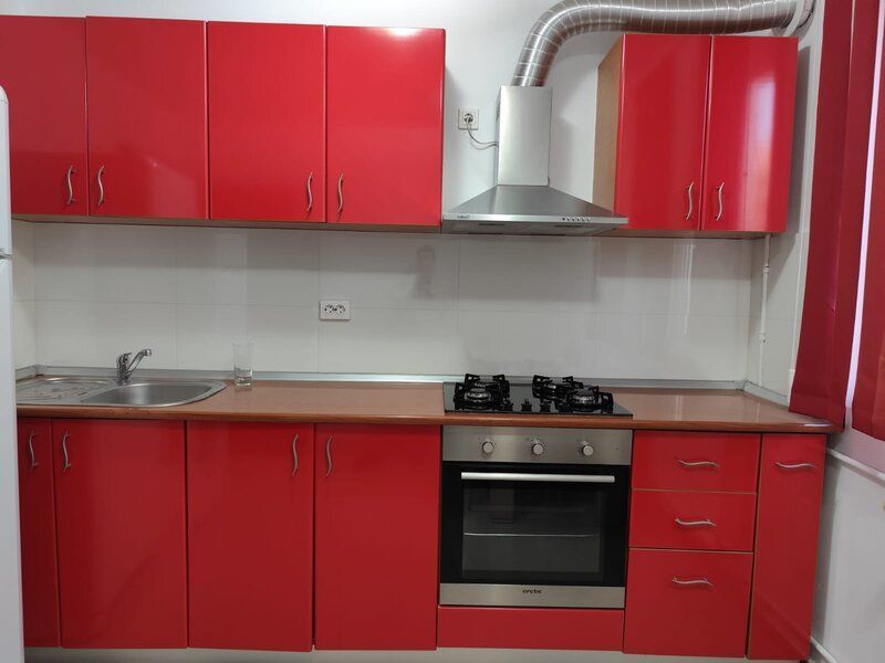 Apartament modern cu 2 camere de inchiriat, renovat, 9 minute Metrou - Poză 4