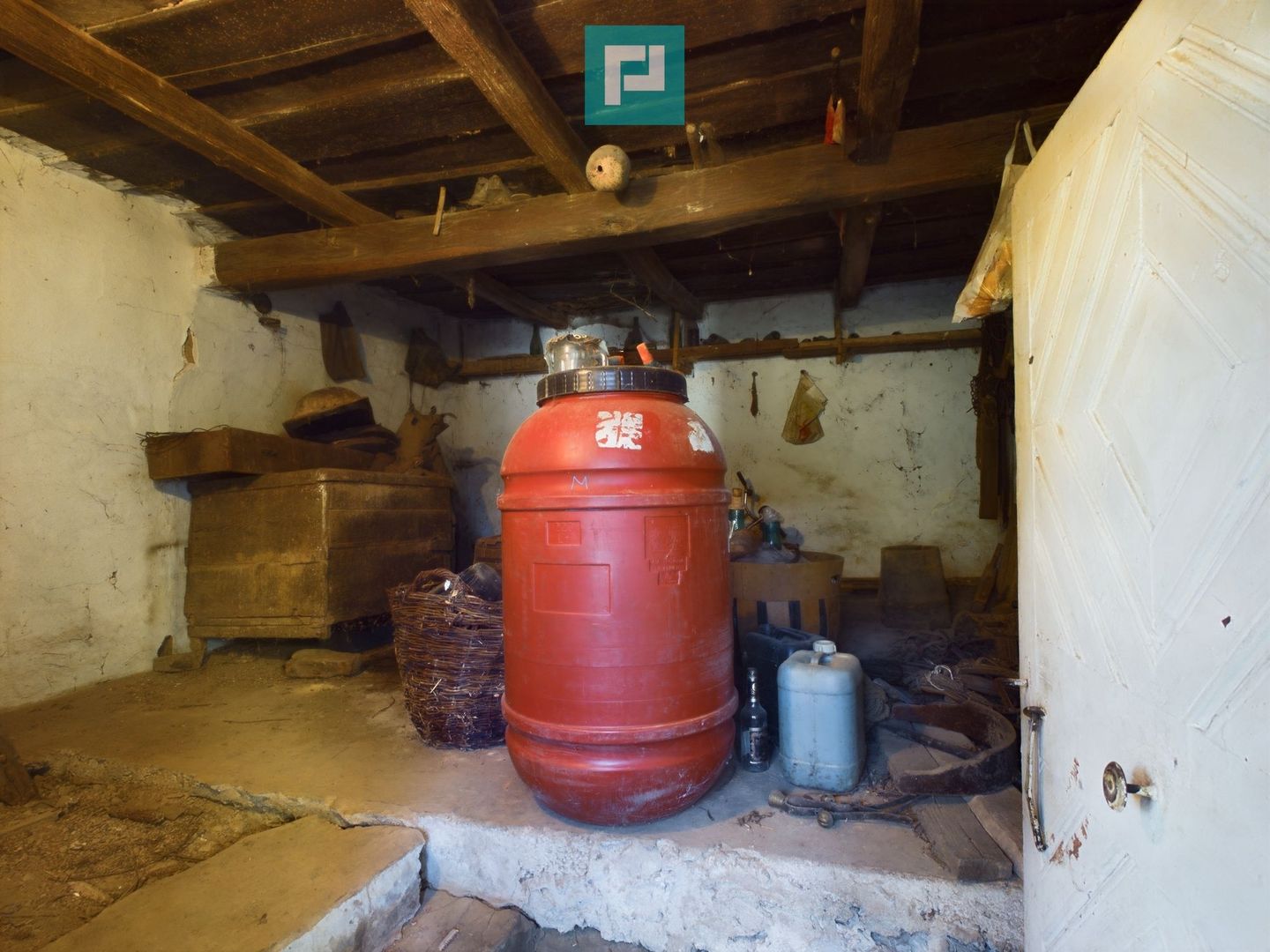 Casă de vacanță de vânzare în Tauț - Poză 5