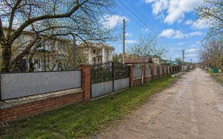 Casă + teren 7,48 ari și garaj – Drochia | 178 m² | 55.000 € - Poză 9