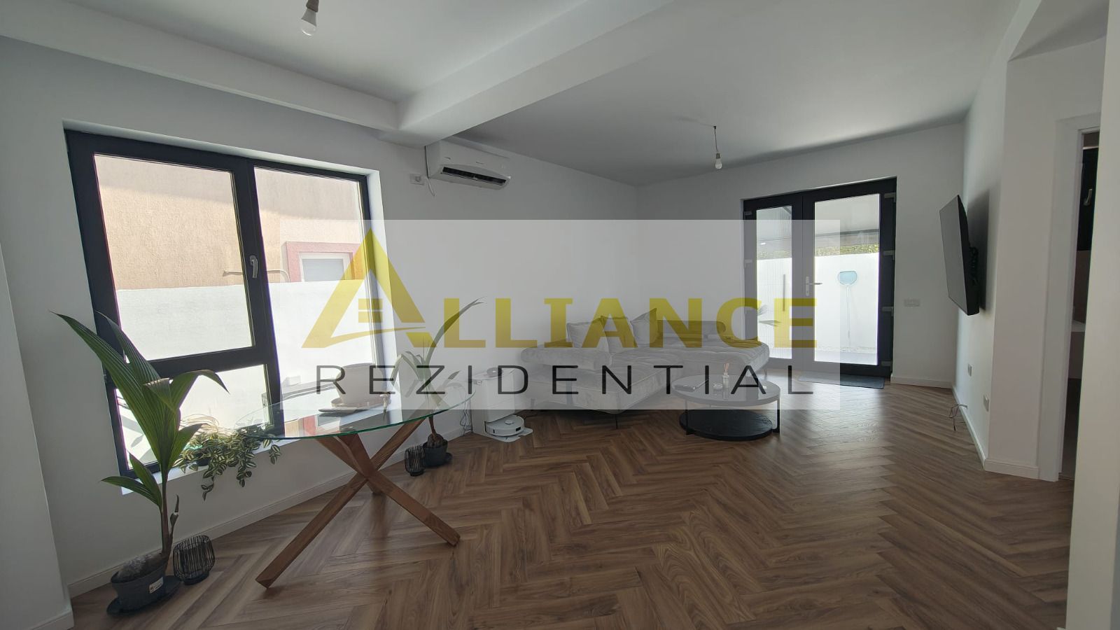 VILA premium cu piscina incalzita | 5 camere | Teren 280 m - Poză 4