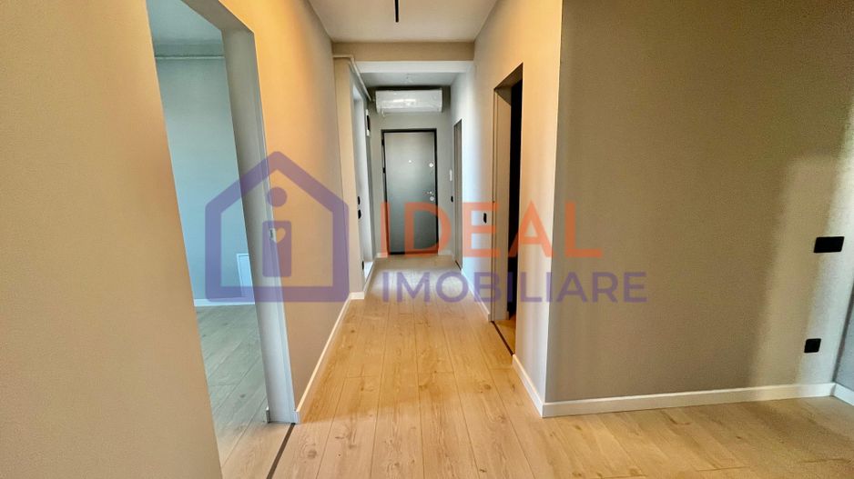 Penthouse cu 3 camere LA CHEIE, cu terase de 200mpu, zona Calea Surii Mici - Poză 12