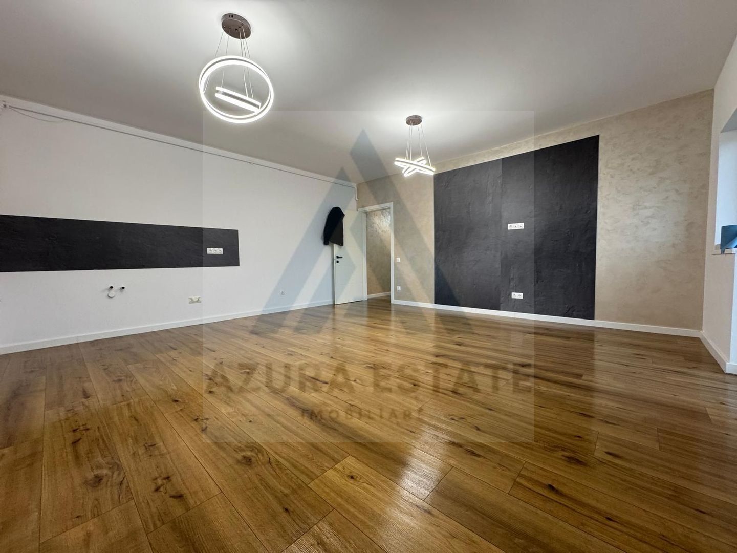 Apartament premium 2 camere etaj 1 parcare privata pe Doamna Stanca - Poză 1