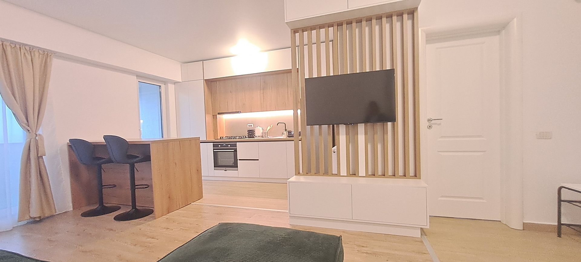 Garsoniera Central Address | Parcare subterana | TOTUL NOU - Poză 2