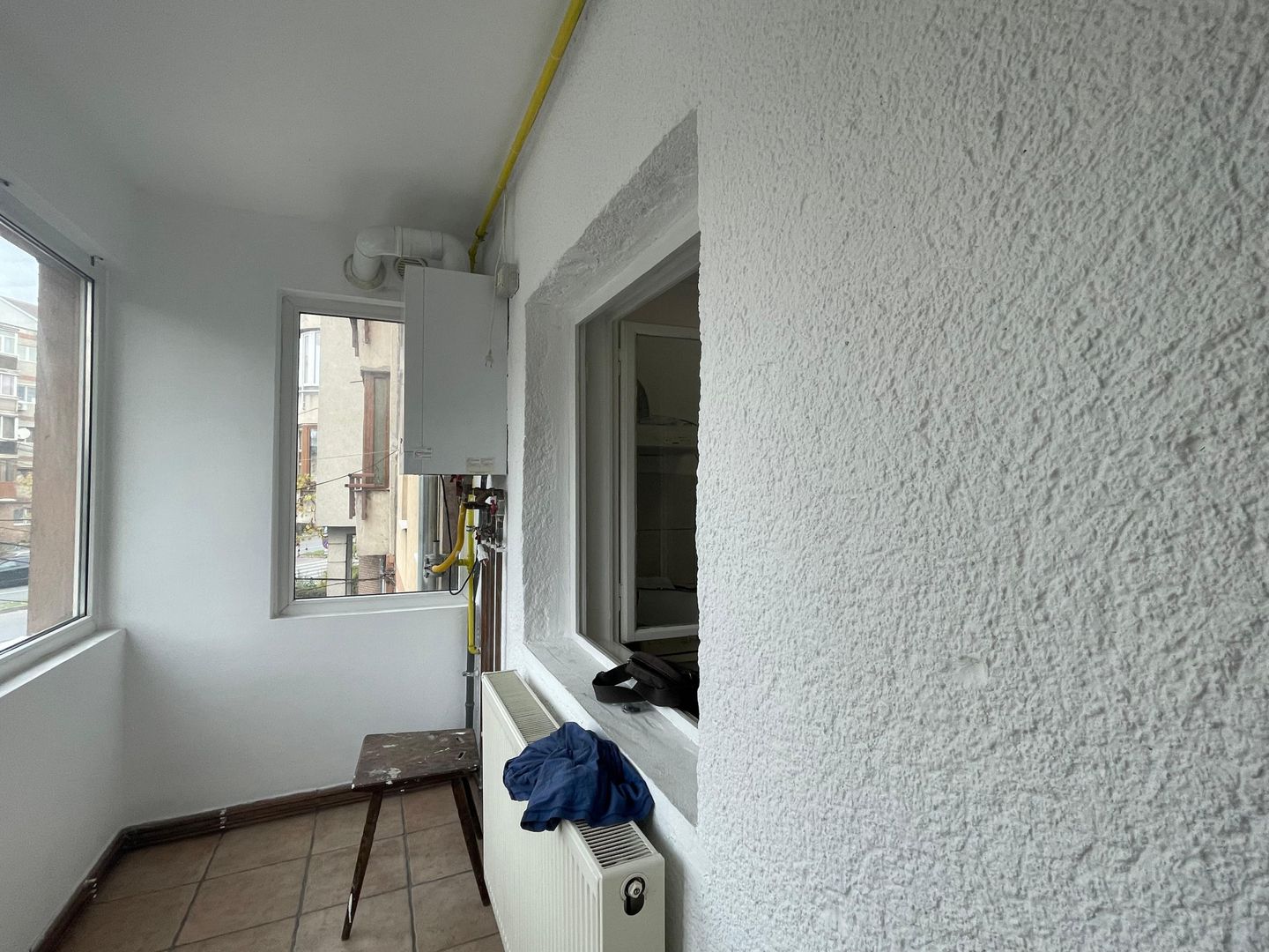 Apartament 3 camere - 2 bai - decomandat - Poză 8