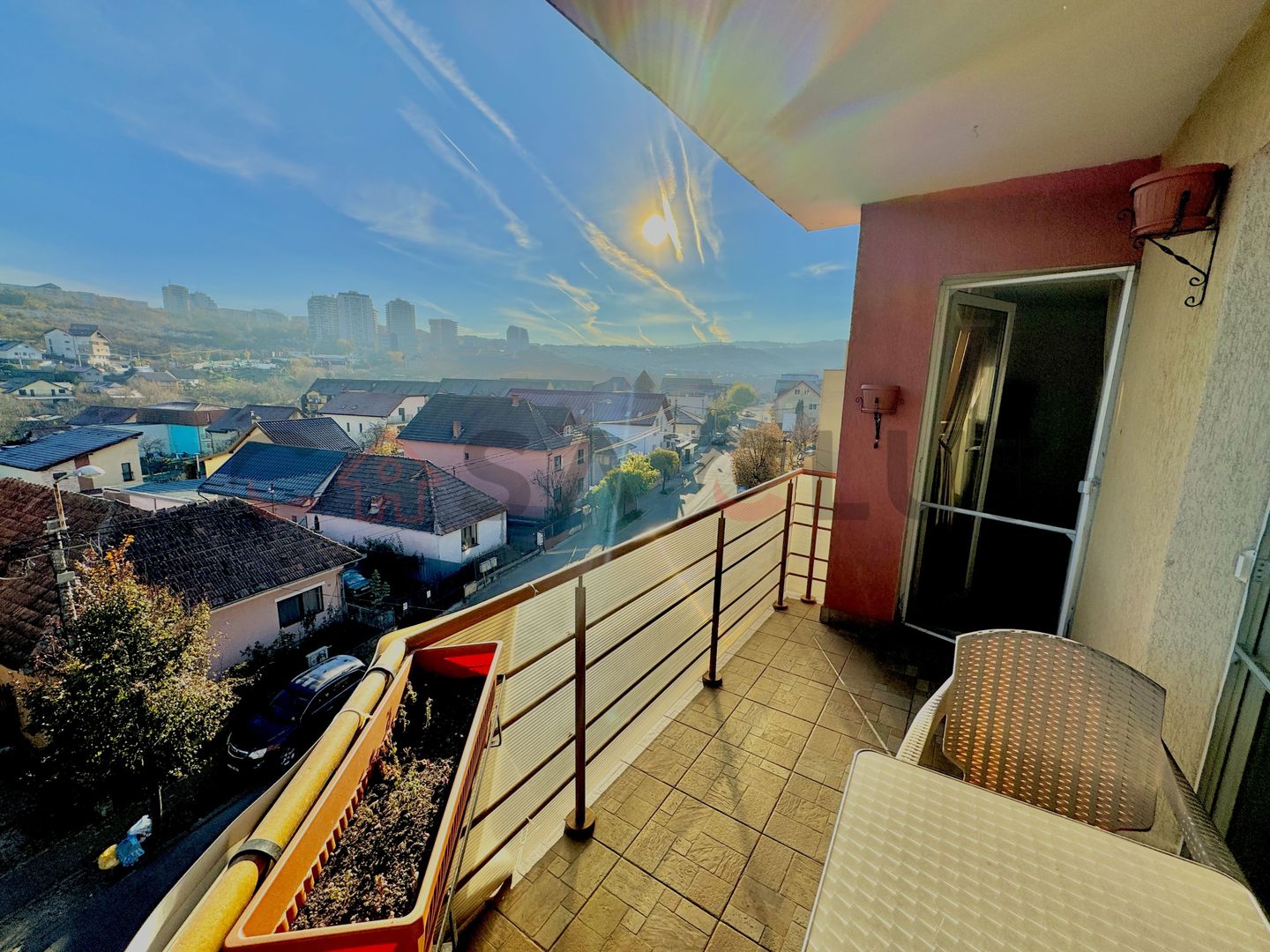 Apartament superb cu 2 camere, renovat , view panoramic, zona Dennver! - Poză 13