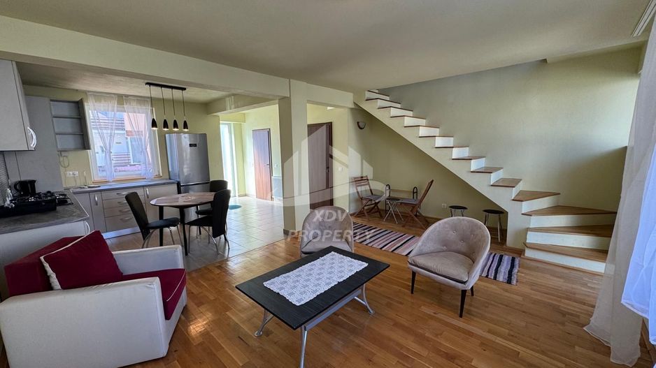 Casa tip duplex , prima inchiriere , 4 camere, 2 bai - Poză 2