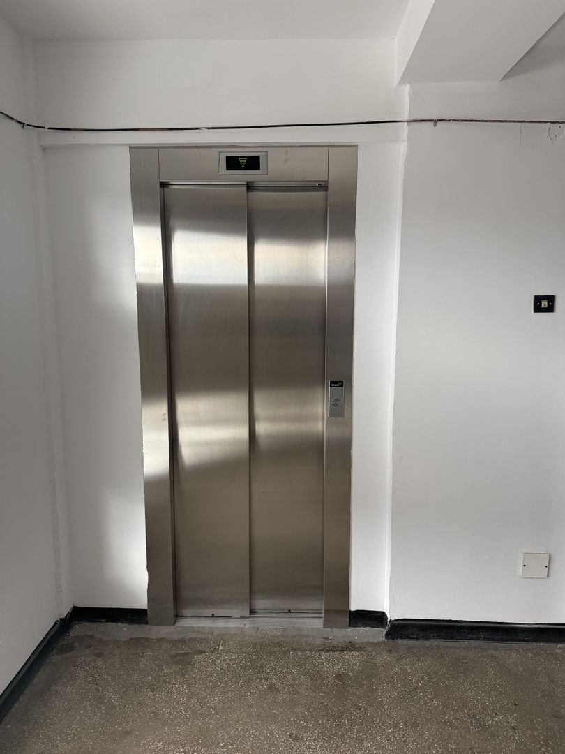 Ap 4 camere 90 mp+boxa+1 camera pe hol ultracentral b-dul Carol 1 - Poză 33