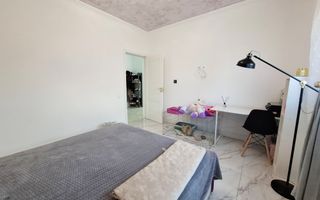 Casa cu 4 camere, parter, Targsoru Nou - Poză 15