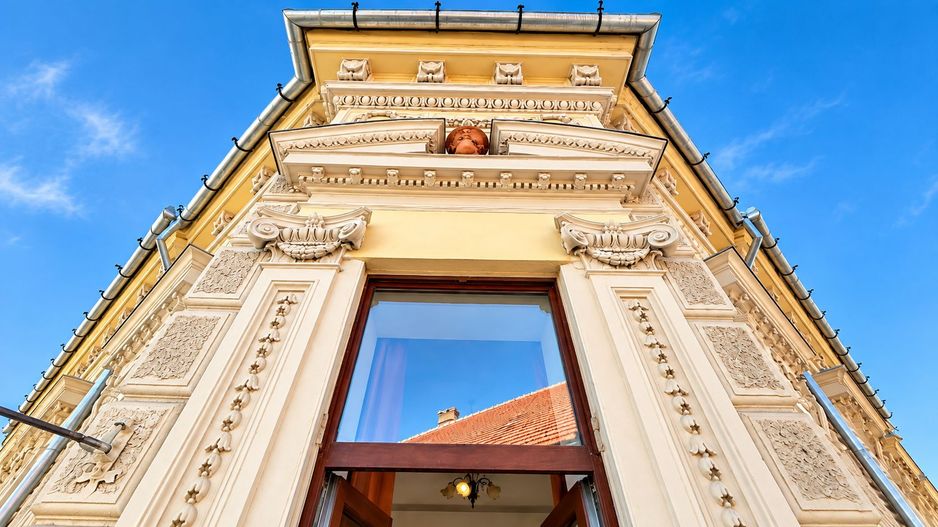 De vânzare/ închiriat Apartament istoric, 2 camere, Central Arad - Poză 14