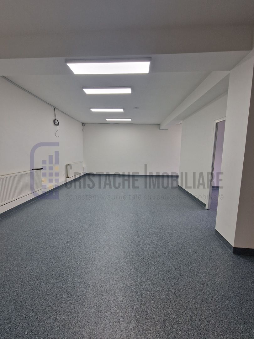 Spatiu comercial renovat si amenajat pentru a fi folosit ca o clinica medicala - Poză 5