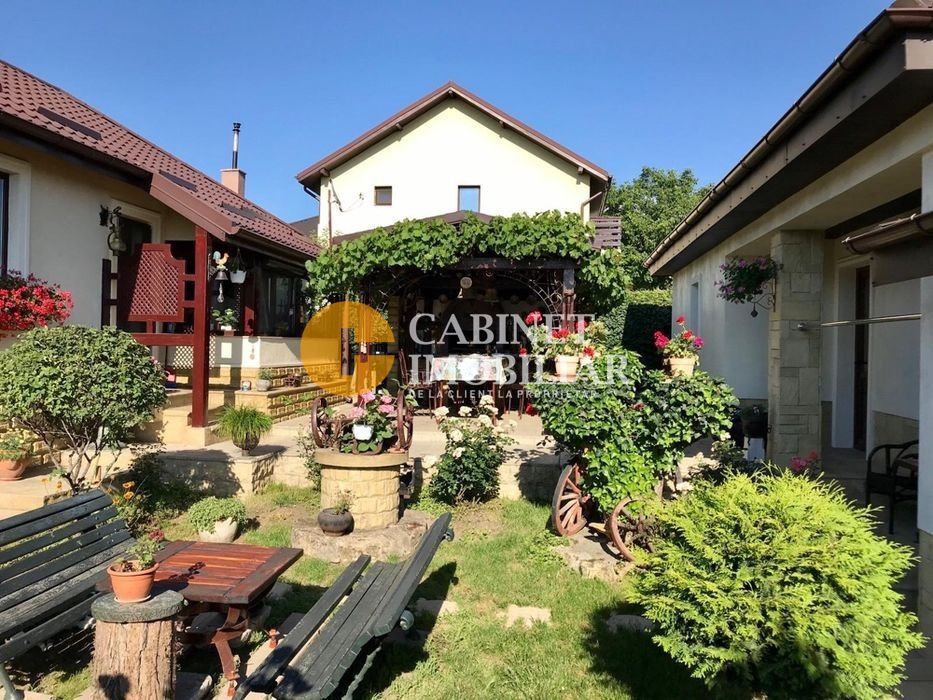 Proprietate deosebită în Aroneanu – 2 case pe teren generos de 1209 mp - Poză 3