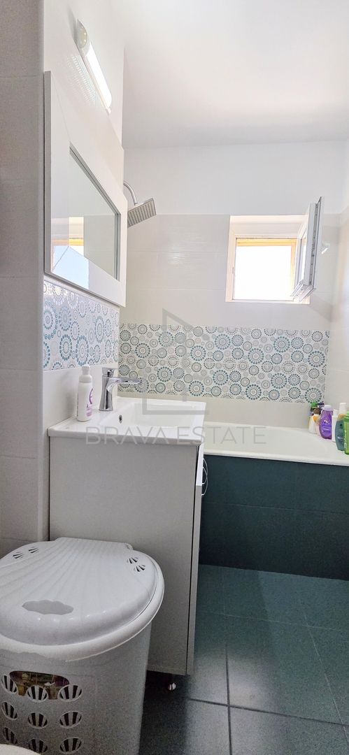 Apartament 3 camere, semidecomandat, mobilat, balcon, Aleea Borșa - Poză 7