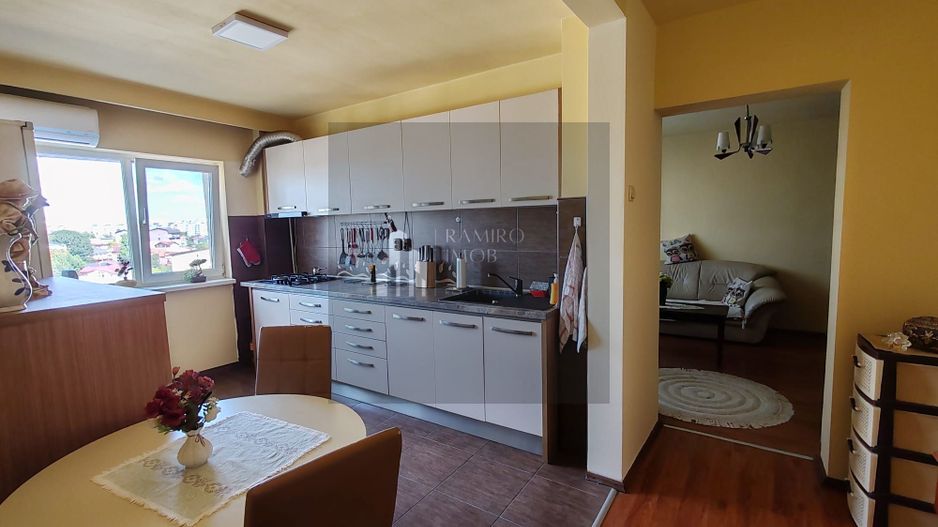 Apartament 4 camere, Brancoveanu/Izvorul Rece, 2 bai, 2 balcoane - Poză 12
