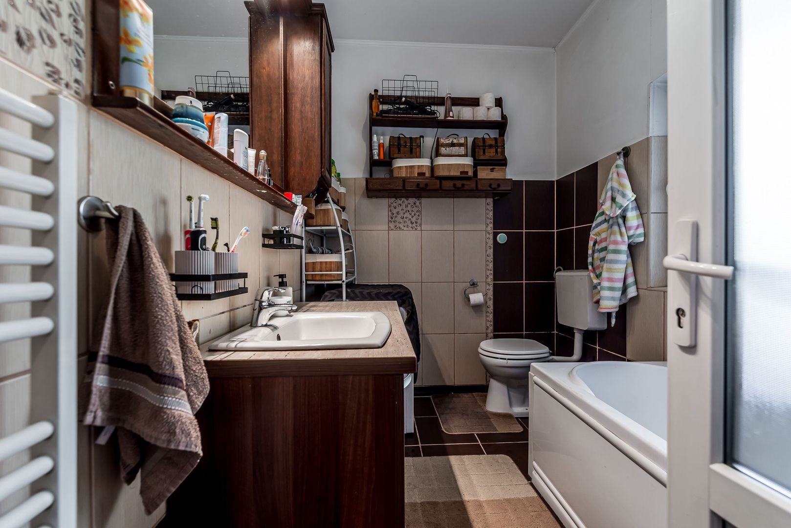 Casa solida din caramida - 8 camere - zona Sega, UTA - COMISION 0 - Poză 6