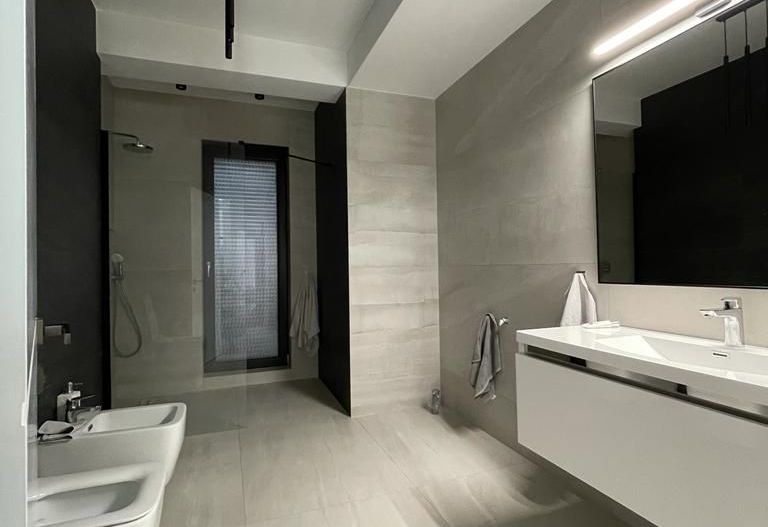 Locuinta individuala exclusivista cu piscina - Dumbravita - Poză 22