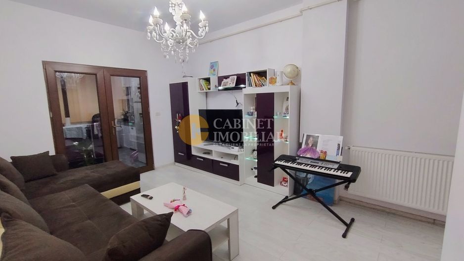Cug- 3 Camere Decomandat - Etaj 2 +Loc De Parcare - Bloc 2019 - Poză 1