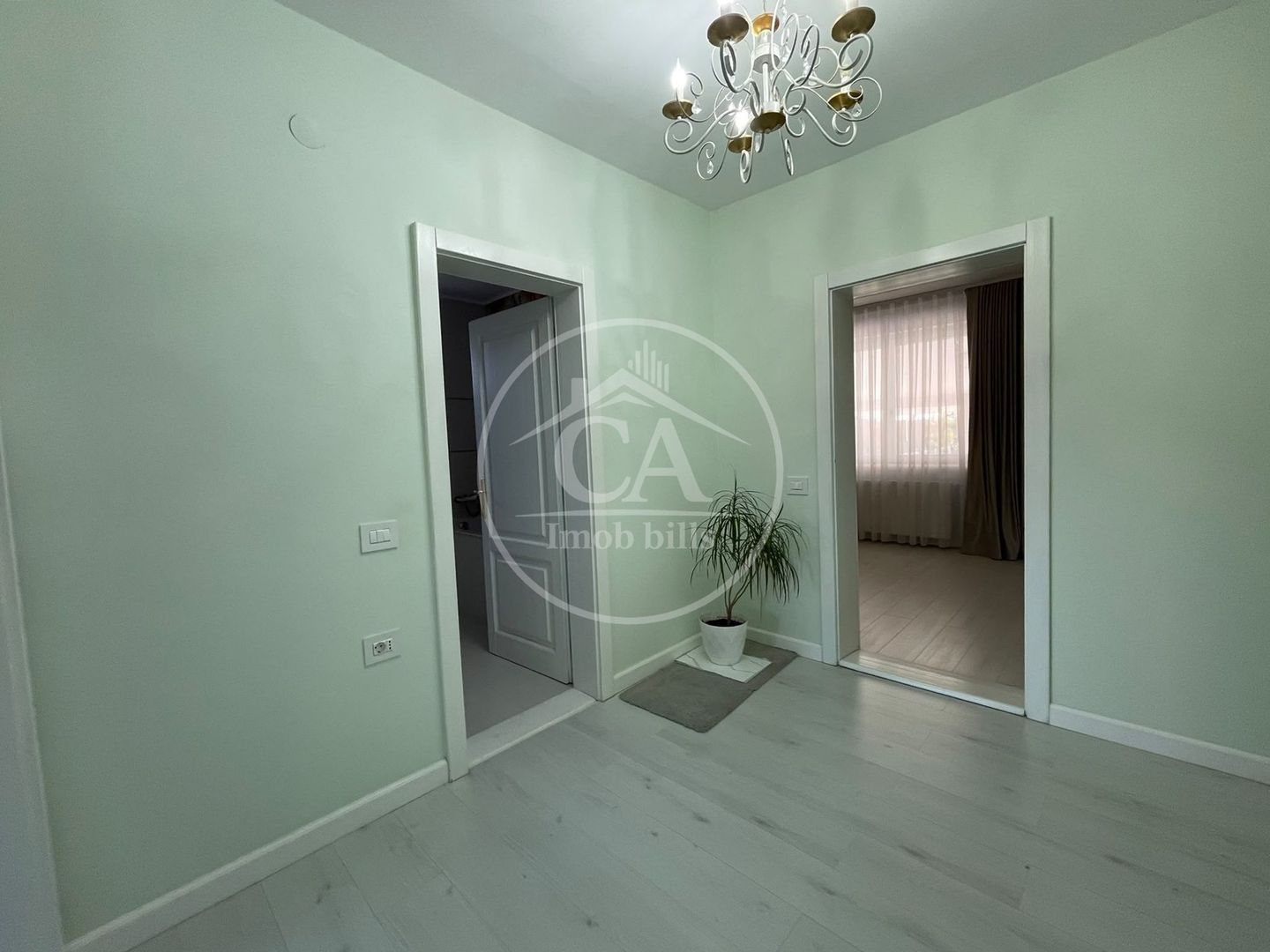 Casa de vanzare cu 10 camere in Santandrei, Bihor - Poză 31
