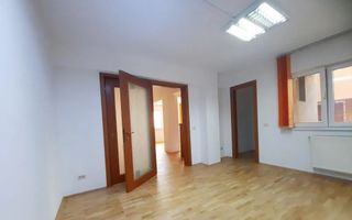 Apartament 4 camere nemobilat Stefan cel Mare de inchiriat bloc 2013 - Poză 5