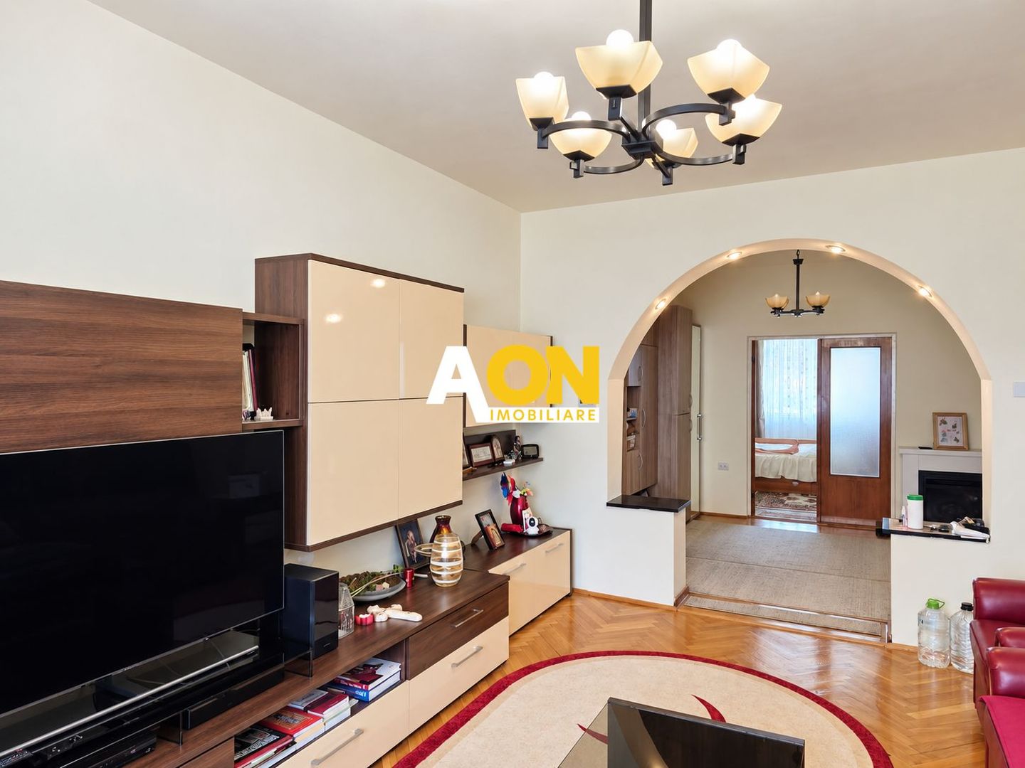 Apartament 4 camere, 102 mp utili,  etaj 2 + garaj + boxa, zona Closca - Poză 2