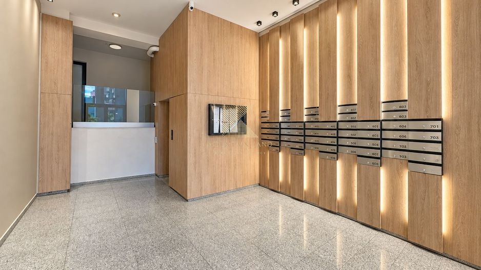 Apartament premium cu 2 camere, decomandat, etaj 5, Kasper Coresi Mall - Poză 2