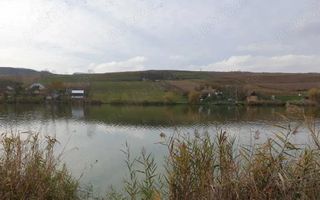 De vanzare teren cu front la LAC - Poză 1