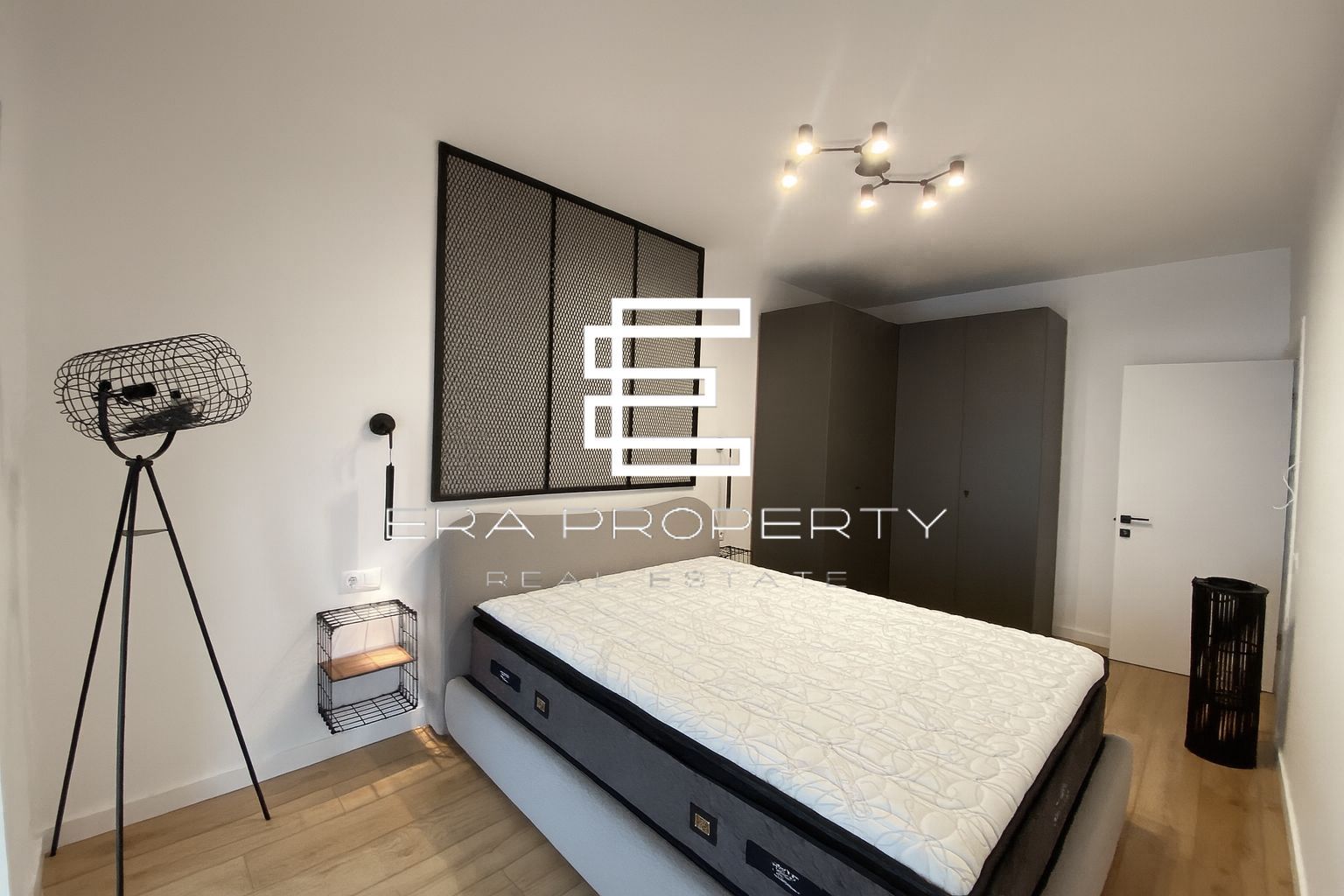 Apartament modern în DaVinci Homes – design industrial & finisaje premium - Poză 8