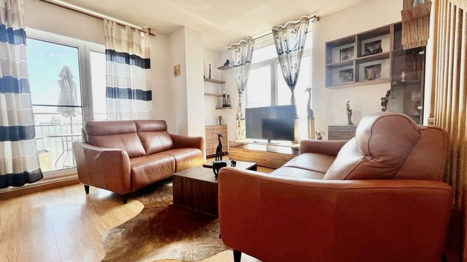 Apartament 3 camere, elegant, pe 2 niveluri,  cu garaj,  zona Aradului - Poză 1