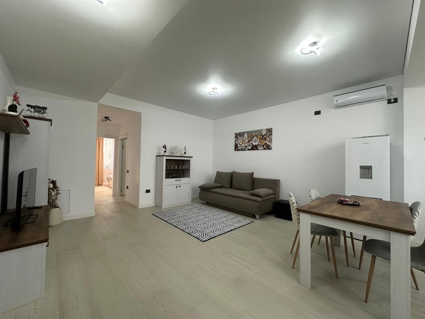 Apartament de inchiriat Navodari Zona Cherhana - Poză 2