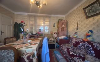 Vanzare casa cu 6 camere in Targoviste - vizavi de Colegiul Carabella - Poză 3