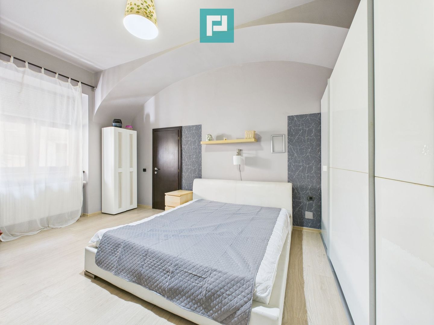 Apartament 2 camere, zona ultracentrală Arad - Poză 1