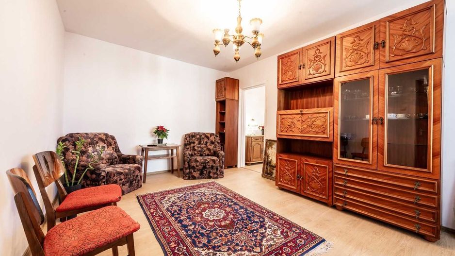 Inchiriez ap 2 camere, semi-decom, renovat, sector 6, 400 Euro/luna - Poză 4