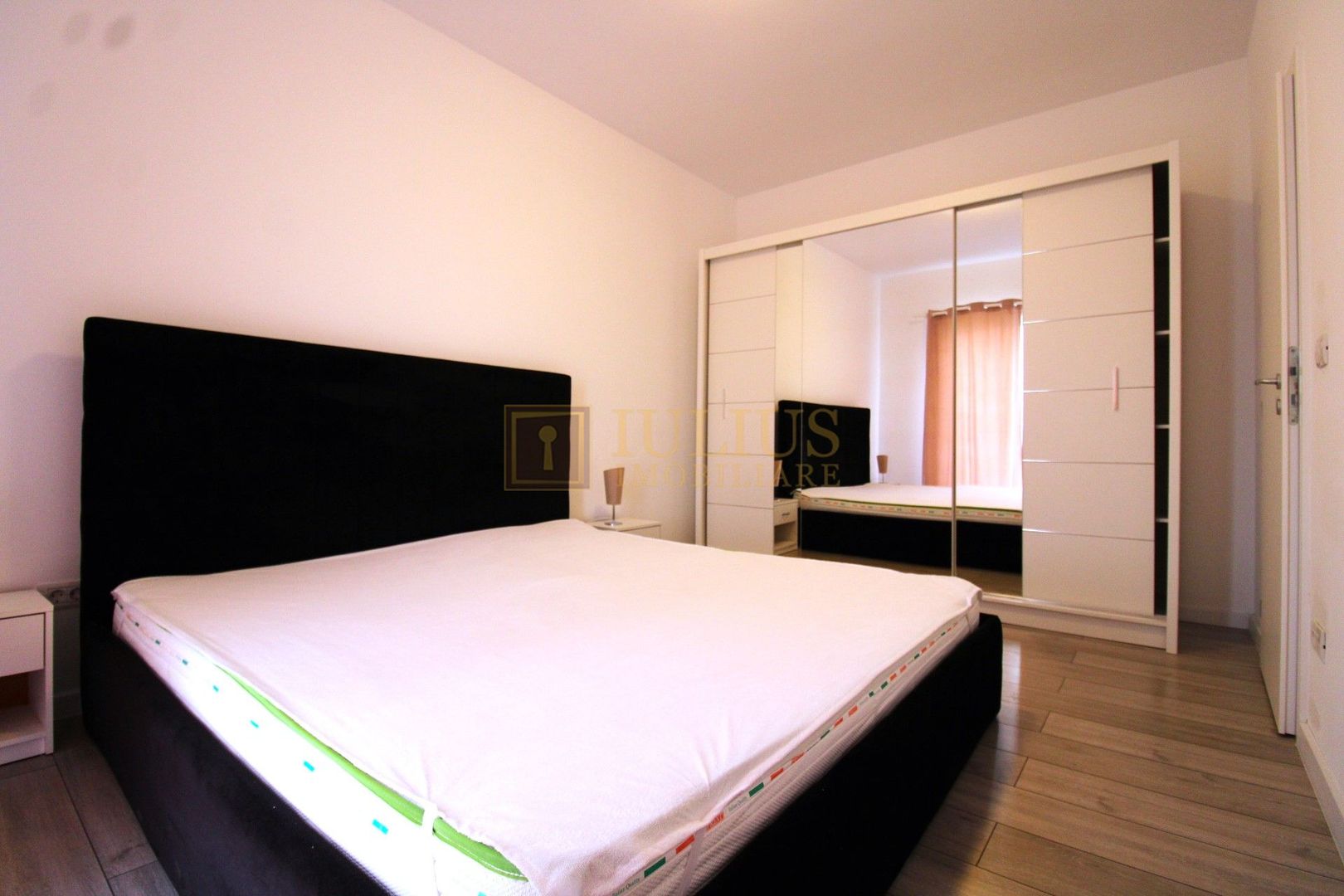2 locuri de parcare, bloc nou, balcon generos, parter- Dumbrăvița - Poză 5