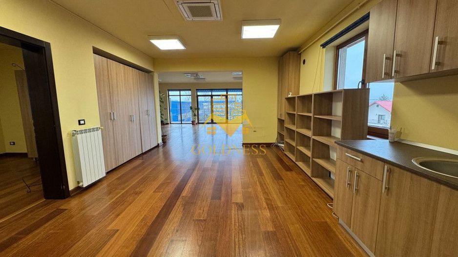 Birou 180 mp, 4 camere, parcare, bloc nou,  Someseni, zona Ambient - Poză 1