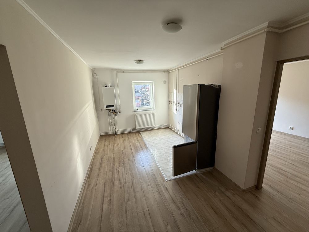 Apartament Carpati 2-Etaj 2-Mijloc - Poză 4