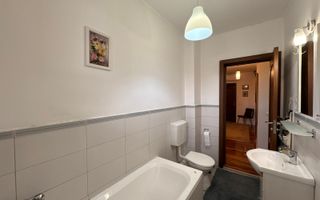 Casă versatila intretinuta 143 mp utili 5 camere 3 bai pivnita Lazaret - Poză 15