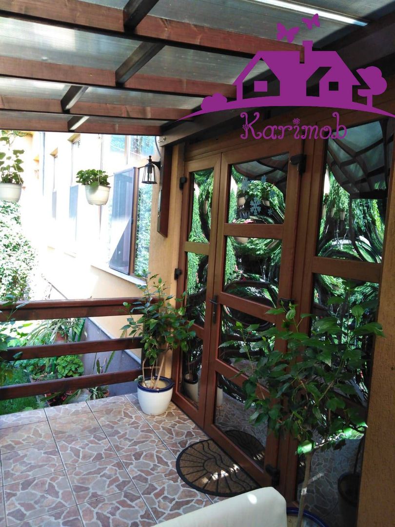 Casa si curte zona centrala - Poză 9