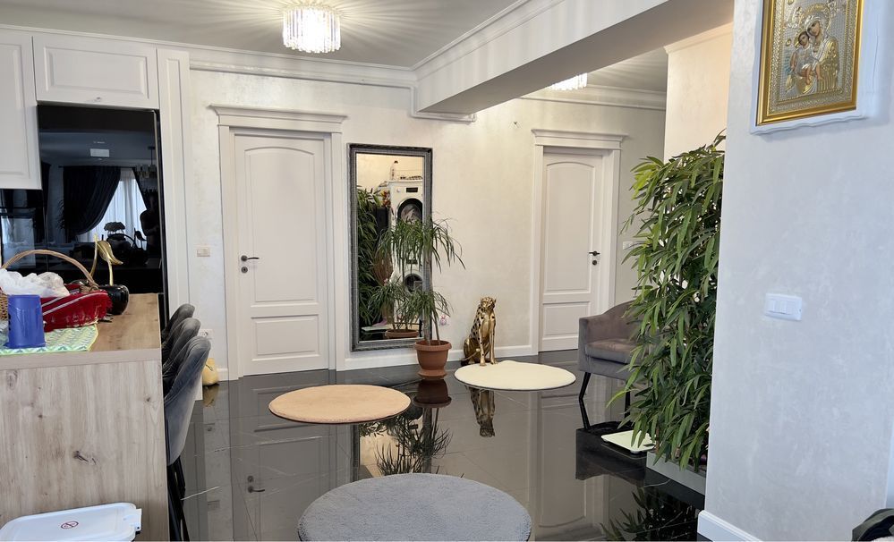 P. F.  Penthouse  Bucium 3 camere 140 mp MOBILAT - Poză 5