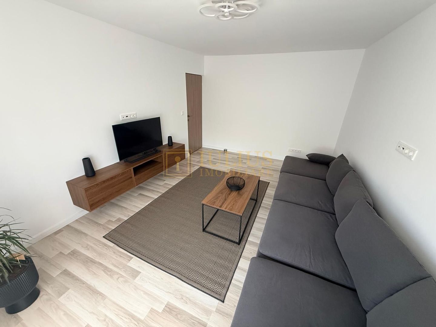 2 camere| Zona Fabric| ideal pentru studentii de la FEEA| apartament superb| - Poză 3
