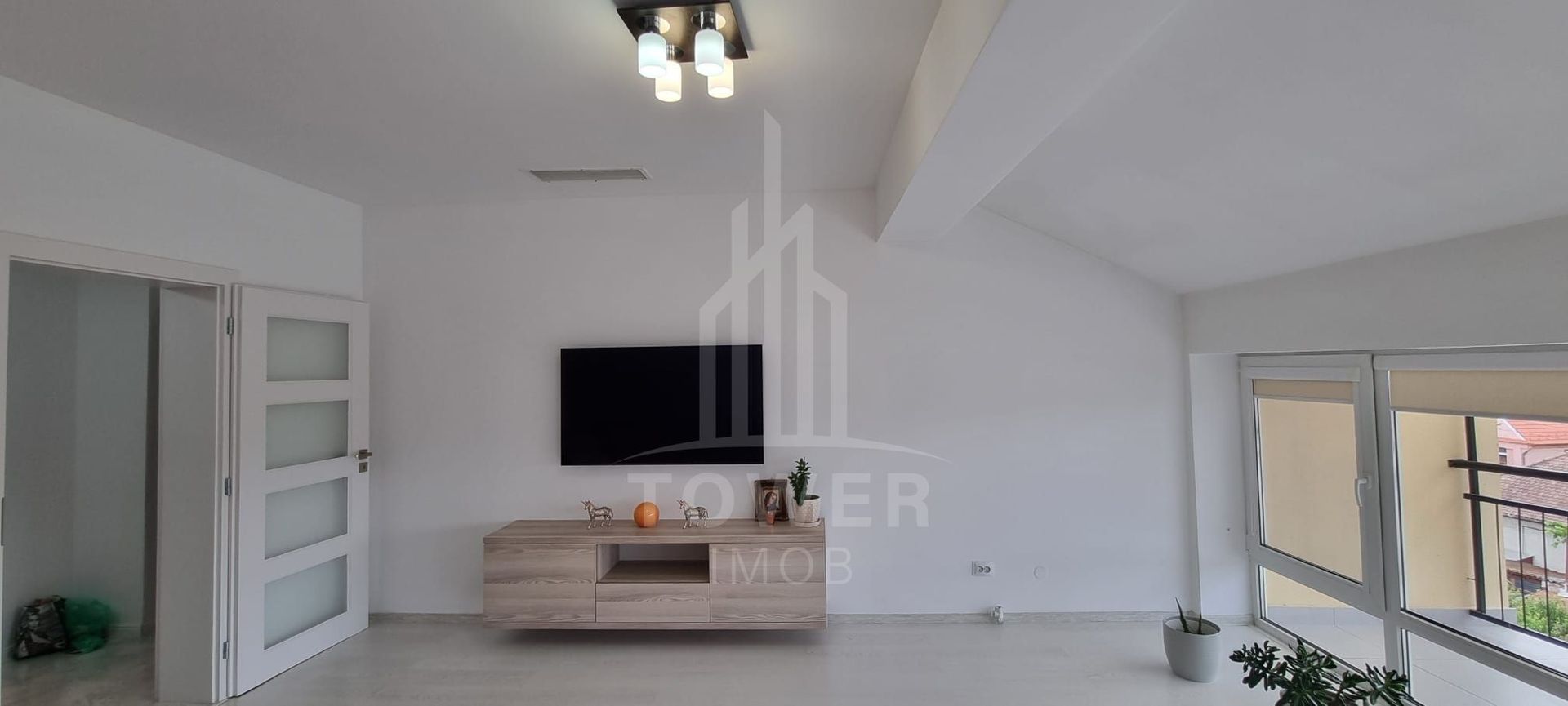 Apartament 3 camere - 118 mp - Etaj 3/3 - Poză 13