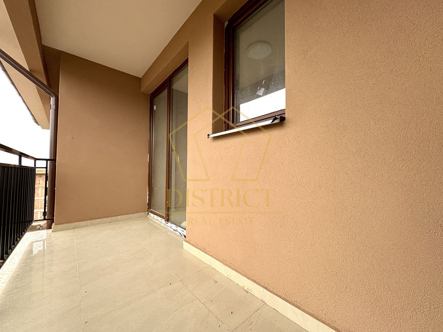 Apartament cu 3 camere si 2 bai + curte de 26mp  | Giroc | ESO - Poză 6