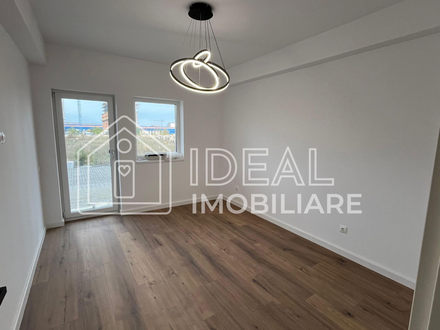 Apartamente 3 camere de vânzare – zona Prelungirea Doamna Stanca - Poză 3