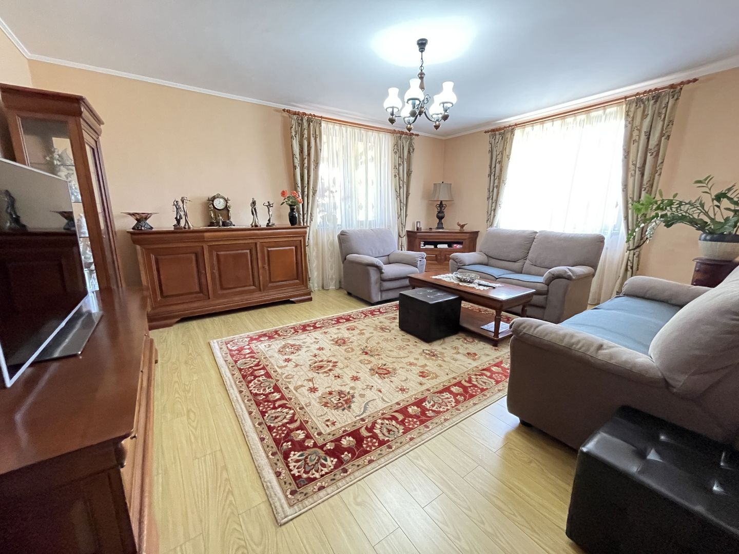 Casa P+1 in zona Blascovici - Poză 2