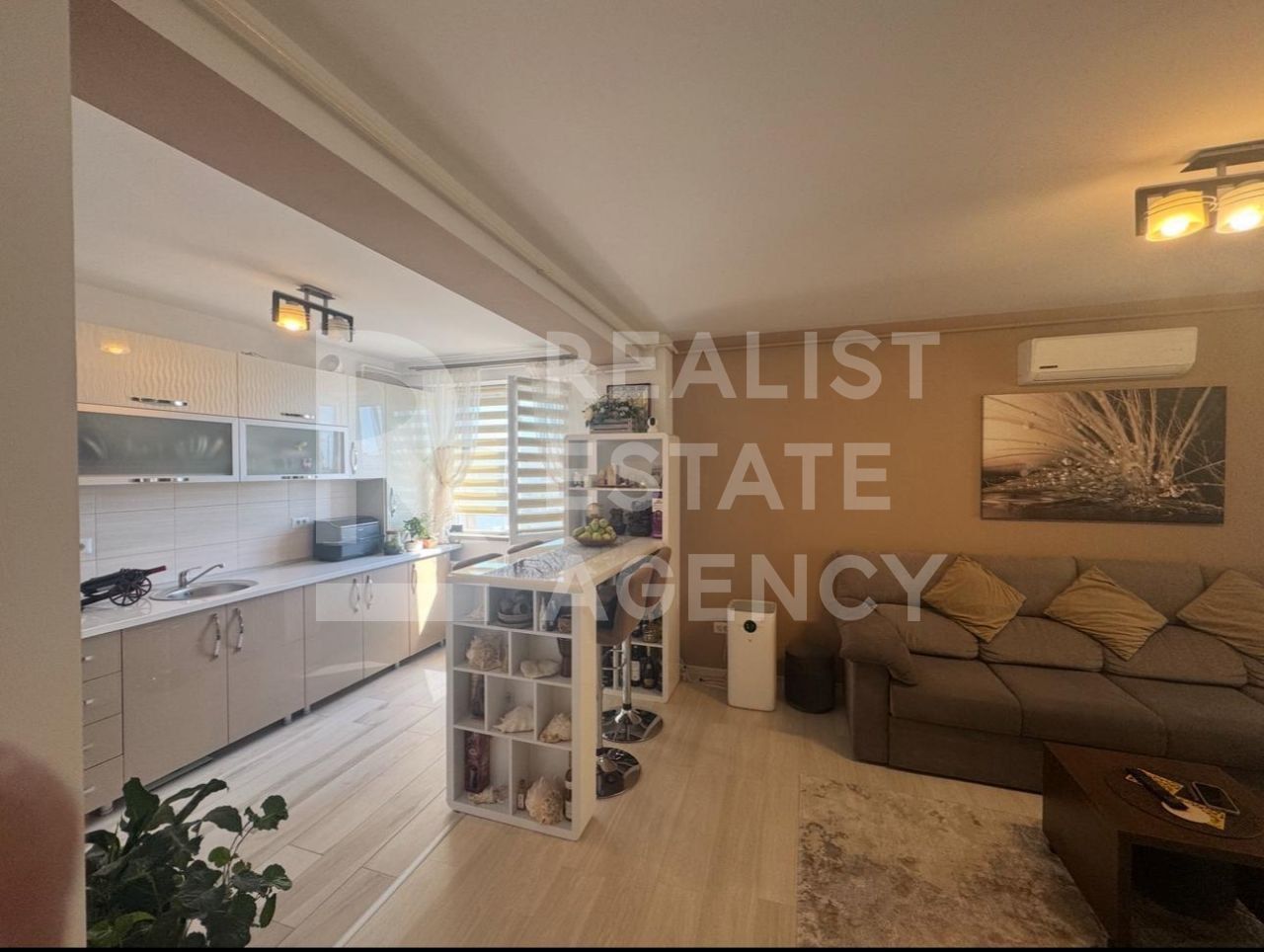 Vânzare, apartament cu 3 camere în zona Militari Residence - Poză 4