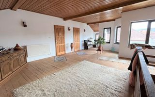 Casa de vanzare, 3 camere, 3200mp teren, comuna Ciugud - Poză 6