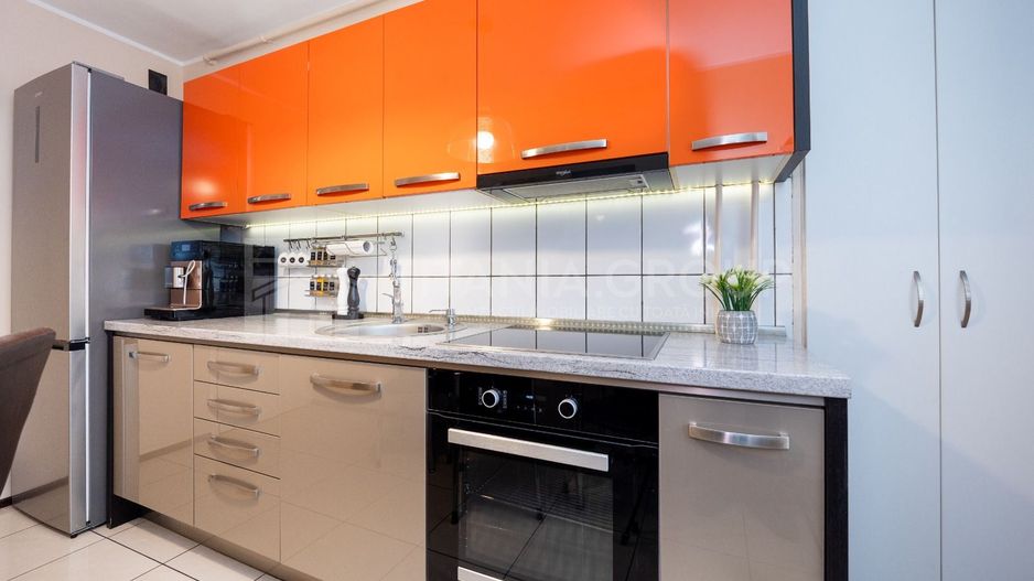 Apartament modern cu 3 camere, etaj 1, comision 0 - Zona Tractorul - Poză 3