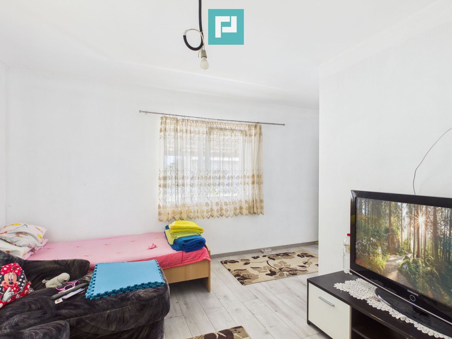 Casă 225 mp cu teren 1.482 mp în Leș - Poză 18