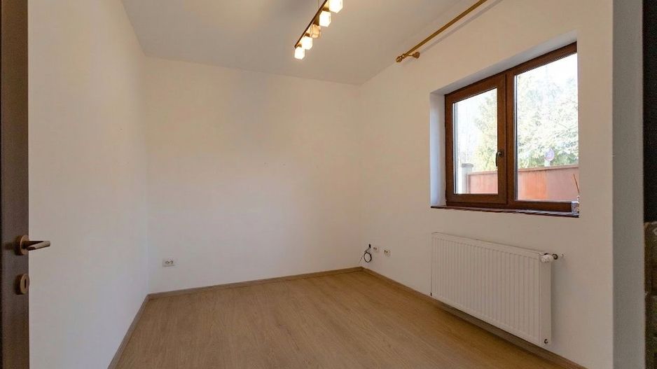 Casă cu 4 dormitoare în Ronaț | 181 mp utili | Garaj | Teren 345 mp - Poză 6